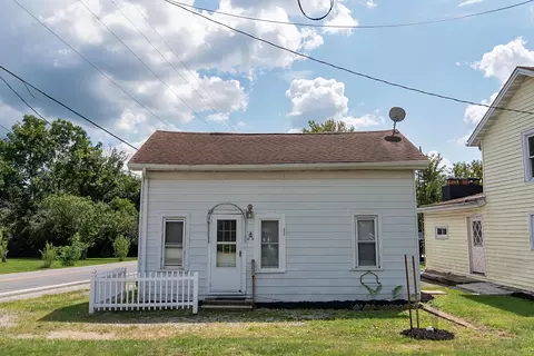 6507-6515 W National Rd, New Carlisle, OH 45344