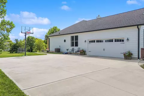 4667 Jeremy Ave, Springfield, OH 45502 photo 32