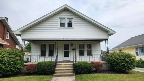 616 W Pearl St, Wapakoneta, OH 45895