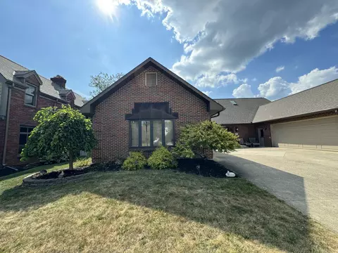633 N Ash St, Celina, OH 45822