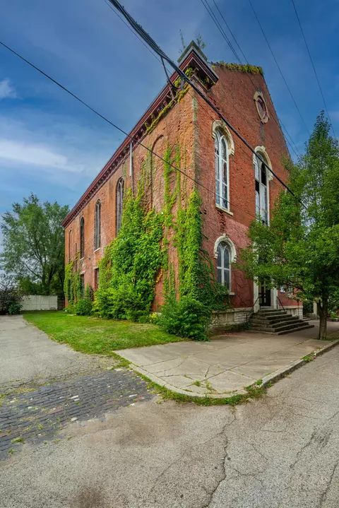 1420 E 4th St, Dayton, OH 45402