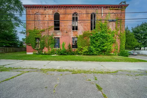 Exterior - 1420 E 4th St, Dayton, OH 45402 photo 1 of 8