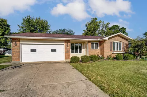 119 Phillips Dr, Wapakoneta, OH 45895