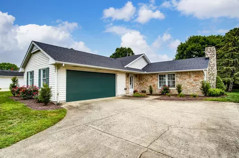 1505 Brookfield Ln, Troy, OH 45373