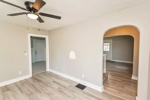 3926 Monterey Ave, Springfield, OH 45504 photo 9