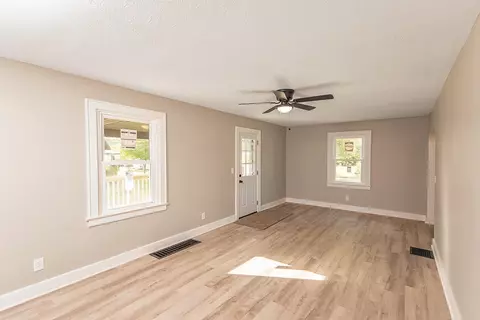 3926 Monterey Ave, Springfield, OH 45504 photo 7