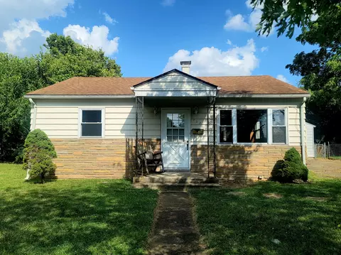 822 S Maple Ave, Fairborn, OH 45324