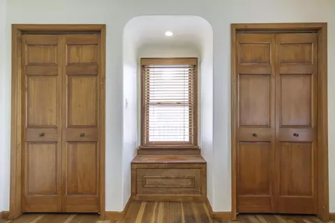 Entry Way - 919 Broadway Ave, Sidney, OH 45365 photo 1 of 4