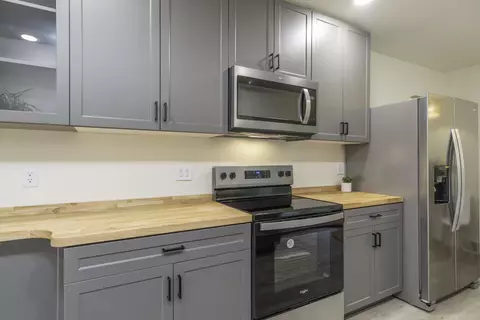 Kitchen - 919 Broadway Ave, Sidney, OH 45365 photo 6 of 9