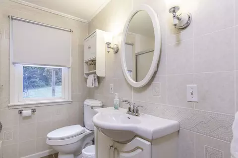 Bath - 919 Broadway Ave, Sidney, OH 45365 photo 1 of 4