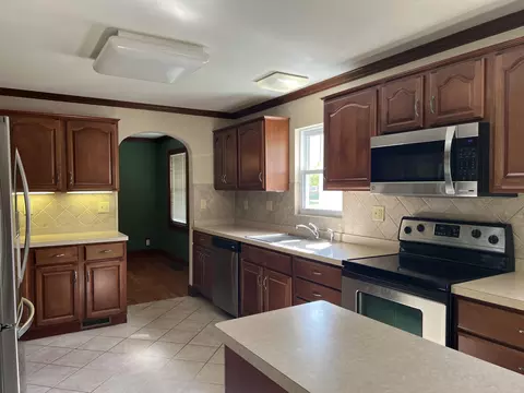 330 Glendale Dr, Springfield, OH 45504 photo 9