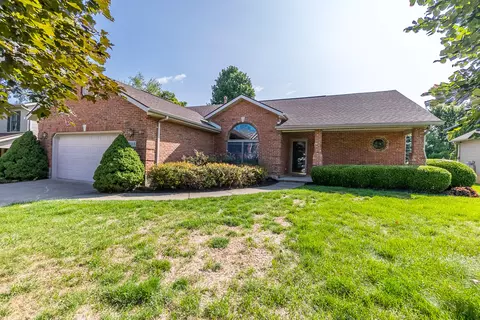 2664 Walnut Ridge Dr, Troy, OH 45373