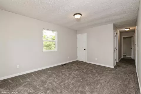 1513 W Clark St, Springfield, OH 45506 photo 3
