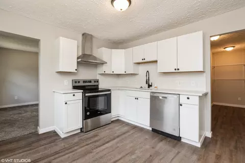 1513 W Clark St, Springfield, OH 45506 photo 6