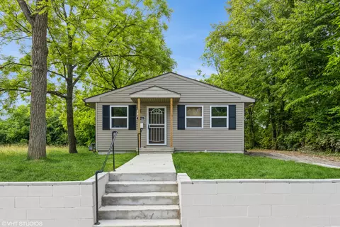 1513 W Clark St, Springfield, OH 45506