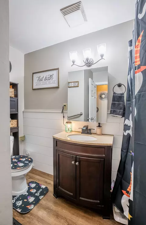 Bath - 1521 Marilyn Dr, Sidney, OH 45365 photo 2 of 2