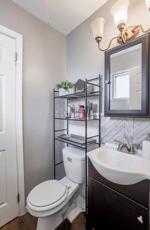 Bath - 1521 Marilyn Dr, Sidney, OH 45365 photo 1 of 2