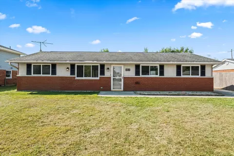 8347 Philadelphia Dr, Fairborn, OH 45324