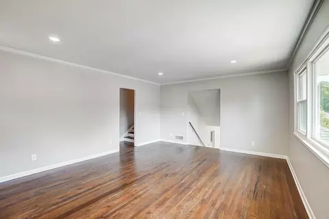 654 W Harding Rd, Springfield, OH 45504 photo 10