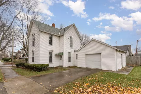 102 Court St, Wapakoneta, OH 45895