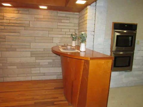 Kitchen - 805 S Western Ave, Springfield, OH 45506 photo 1 of 14