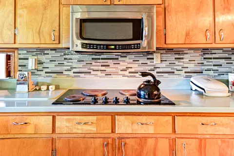Kitchen - 805 S Western Ave, Springfield, OH 45506 photo 10 of 14