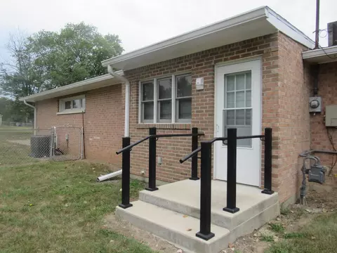 Exterior - 805 S Western Ave, Springfield, OH 45506 photo 7 of 12