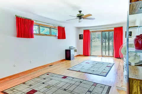 Living - 805 S Western Ave, Springfield, OH 45506 photo 7 of 7