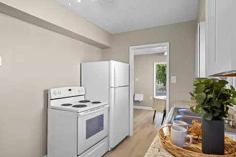 Kitchen - 2127 S Hadley Rd, Springfield, OH 45505 photo 2 of 2