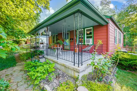 241 N High St, Yellow Springs, OH 45387