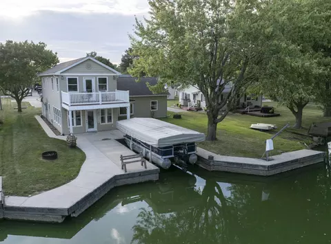 5276 Channel Dr, Celina, OH 45822
