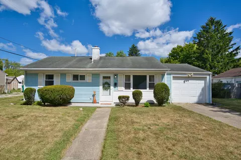153 Erie Ave, Fairborn, OH 45324