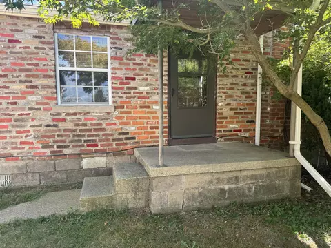 Exterior - 1205 Skinner Ln, Springfield, OH 45504 photo 6 of 10