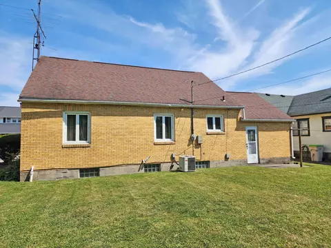215 W Roseland Ave, Springfield, OH 45503 photo 22