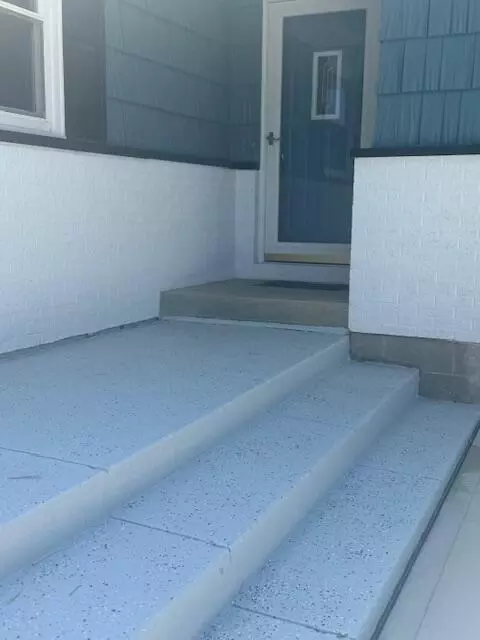 Exterior - 4989 Willowdale Rd, Springfield, OH 45502 photo 6 of 10