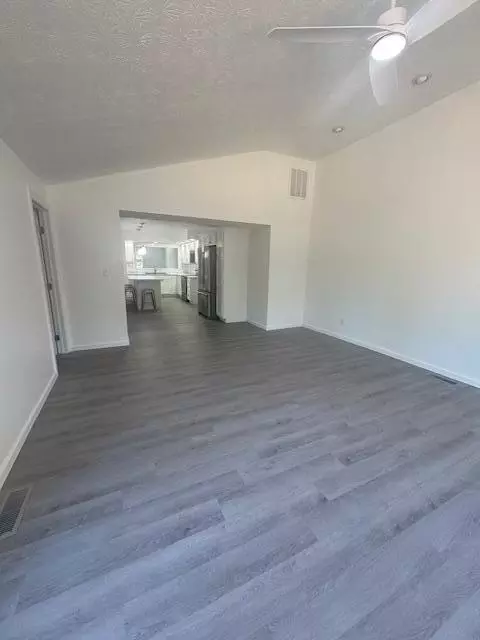 Living - 4989 Willowdale Rd, Springfield, OH 45502 photo 7 of 7