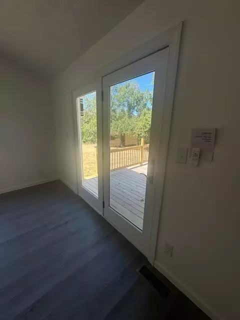 Entry Way - 4989 Willowdale Rd, Springfield, OH 45502 photo 3 of 4