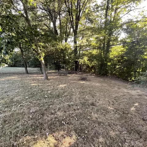2333 Rebecca Dr, Springfield, OH 45503 photo 5