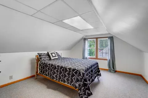 Bedroom - 1802 N Sweetbriar Ln, Springfield, OH 45505 photo 4 of 8