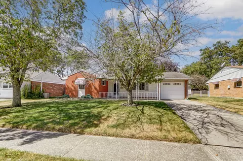 1582 Otoole Dr, Xenia, OH 45385