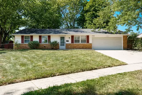 7712 Redbank Ln, Dayton, OH 45424