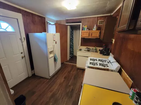 423 N Jackson St, Springfield, OH 45504 photo 4