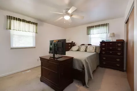 Bedroom - 3847 Rocky Point Rd, Springfield, OH 45502 photo 5 of 6