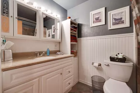 Bath - 3847 Rocky Point Rd, Springfield, OH 45502 photo 1 of 3