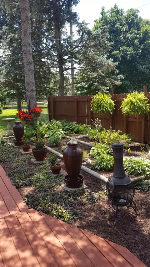 Exterior - 3847 Rocky Point Rd, Springfield, OH 45502 photo 17 of 24