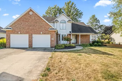 207 Peridot Dr, Anna, OH 45302