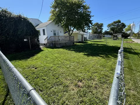 Exterior - 422 E North St, Coldwater, OH 45828 photo 3 of 9