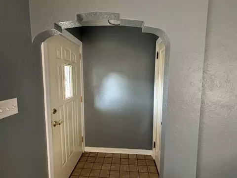 Entry Way - 422 E North St, Coldwater, OH 45828 photo 1 of 2