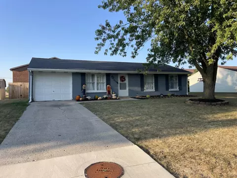 908 Daisy Dr, Wapakoneta, OH 45895