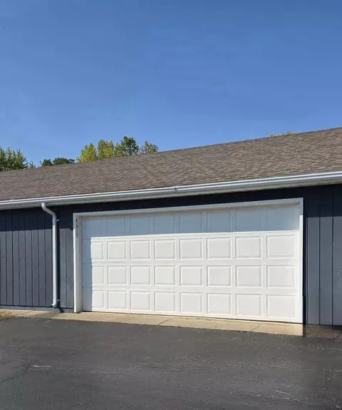 Exterior - 4615 Reno Ln, Springfield, OH 45503 photo 5 of 5